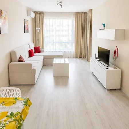 Διαμέρισμα South Bay 2bdrm Ap With Pool And Βάρνα